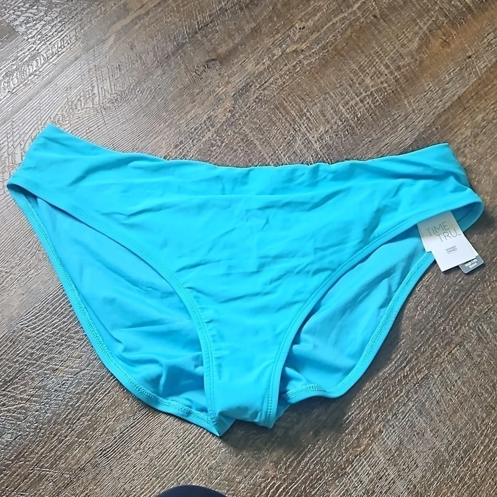 💙 High leg bikini bottoms